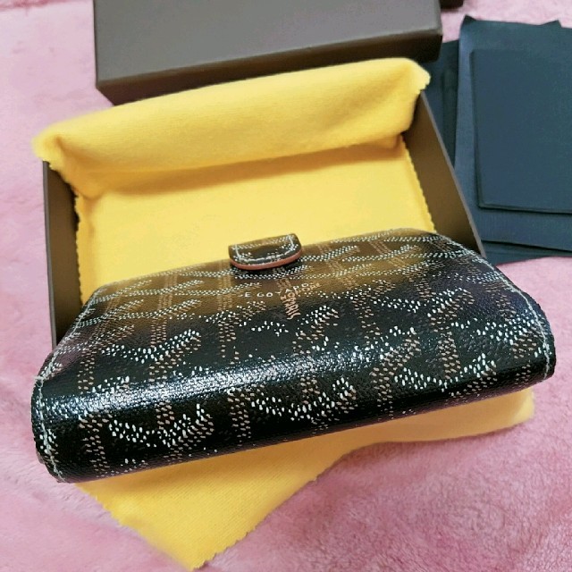 GOYARD(ゴヤール)のGOYARD　折り畳み財布 レディースのファッション小物(財布)の商品写真