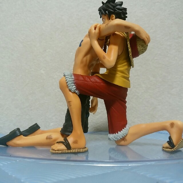 ワンピース史上最大級の感動シーンフィギュアの通販 By アストロイド S Shop ラクマ ワンピース史上最大級の感動シーンフィギュアの通販 By アストロイド S Shop ラクマ