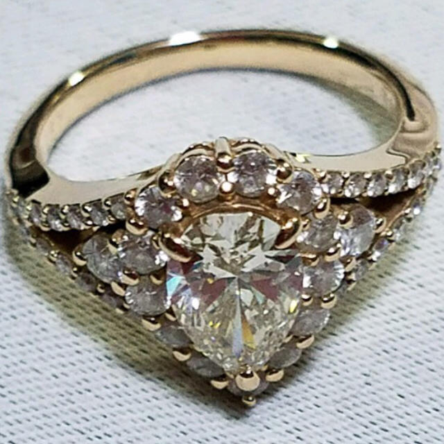 鑑定書有り1.705ct無色石ダイヤモンド💎付きK18リング💍 レディースのアクセサリー(リング(指輪))の商品写真