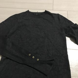 ザラ(ZARA)のZARA 袖ボタン付クルーネックニット (ニット/セーター)