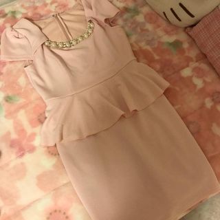 ワンピース♡(ひざ丈ワンピース)