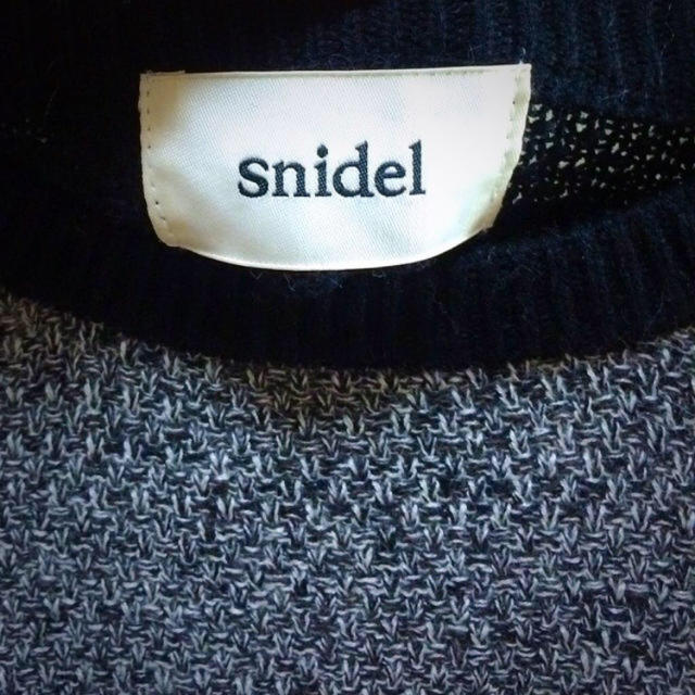 SNIDEL(スナイデル)のsnidelバイカラーニット レディースのトップス(ニット/セーター)の商品写真