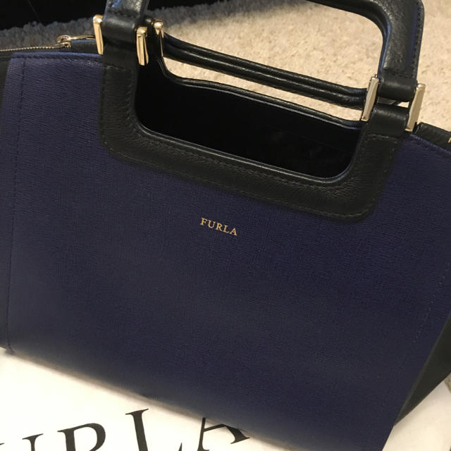 Furla(フルラ)のFURLA♡バイカラーレザー2wayバッグ レディースのバッグ(ショルダーバッグ)の商品写真