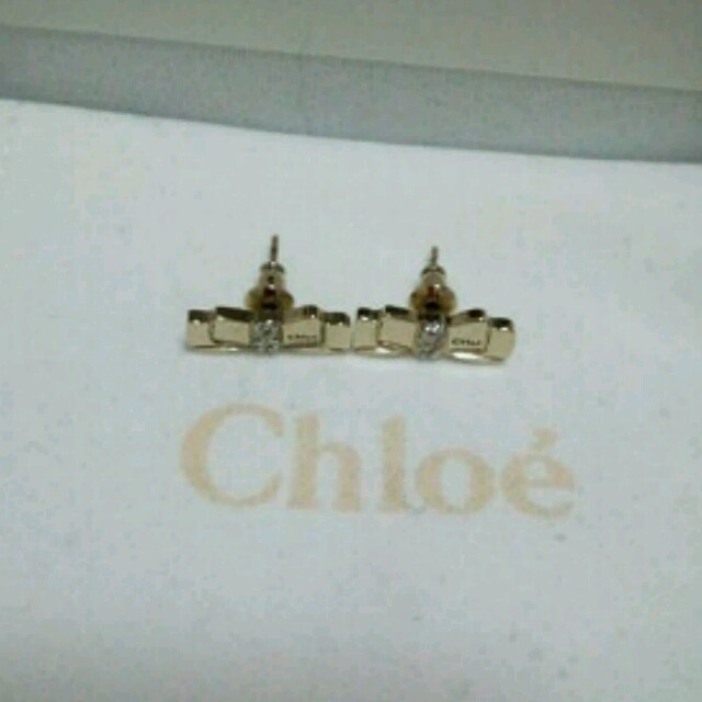 Chloe(クロエ)のクロエ リボンピアス☆ レディースのアクセサリー(ピアス)の商品写真