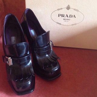 PRADA - PRADA ローファーヒール♥︎の通販 by k.k|プラダならラクマ