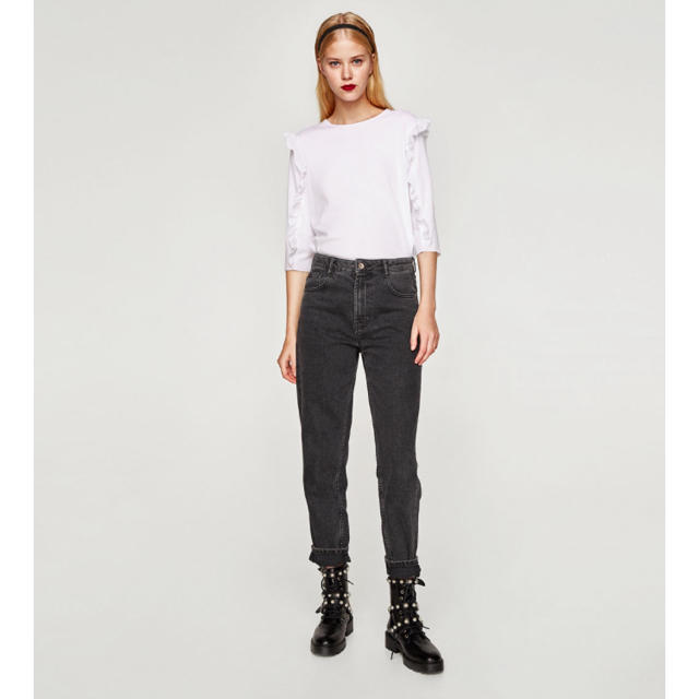 ZARA(ザラ)のフリル七分丈ティシャツ レディースのトップス(Tシャツ(長袖/七分))の商品写真