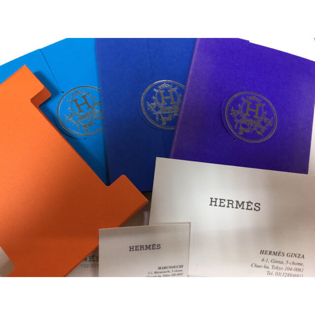 Hermes(エルメス)のパグパグ様専用　HERMES エルメス 付箋 3冊 インテリア/住まい/日用品の文房具(ノート/メモ帳/ふせん)の商品写真