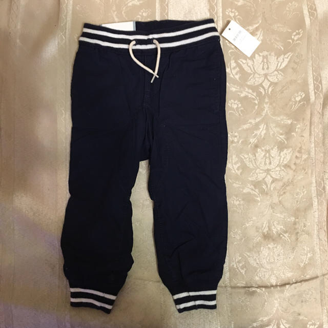 GAP Kids(ギャップキッズ)のshoop様専用(ネイビー＆ベージュパンツ) キッズ/ベビー/マタニティのキッズ服男の子用(90cm~)(パンツ/スパッツ)の商品写真