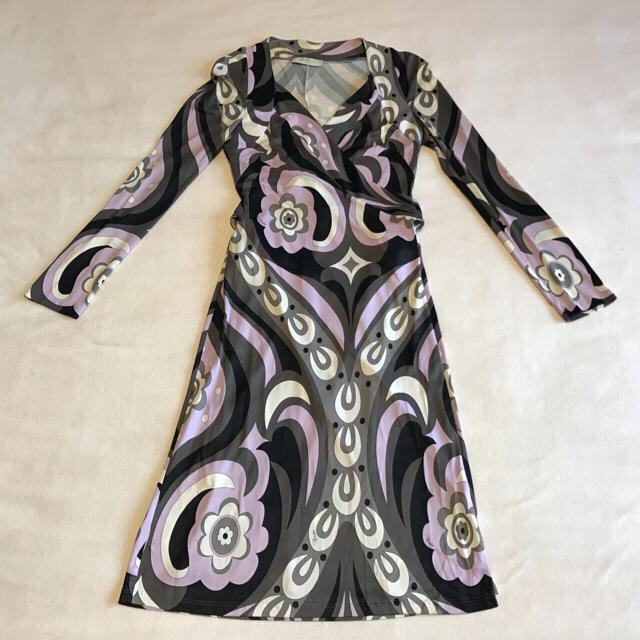 EMILIO PUCCI(エミリオプッチ)のYUK***様専用☆EMILIO PUCCI ラップワンピース レディースのワンピース(ひざ丈ワンピース)の商品写真