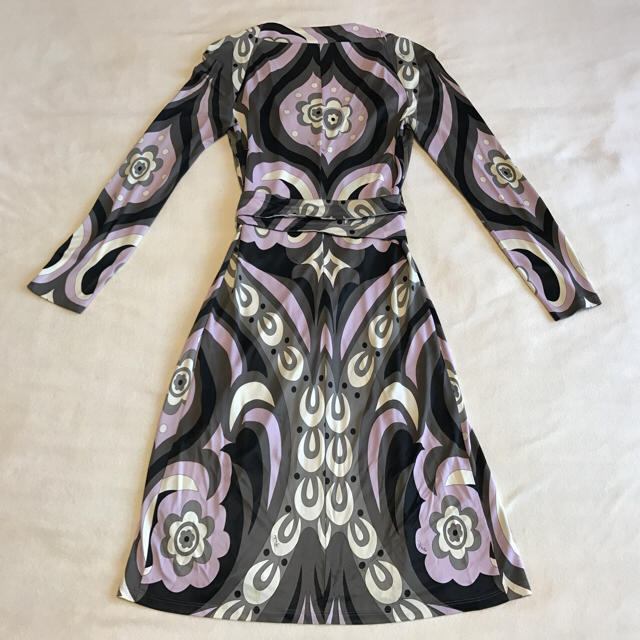 EMILIO PUCCI(エミリオプッチ)のYUK***様専用☆EMILIO PUCCI ラップワンピース レディースのワンピース(ひざ丈ワンピース)の商品写真