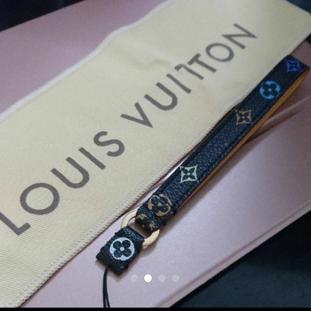 LOUIS VUITTON(ルイヴィトン)の【美品】ルイヴィトン モノグラム マルチカラー キャンバス 携帯ストラップ メンズのファッション小物(その他)の商品写真