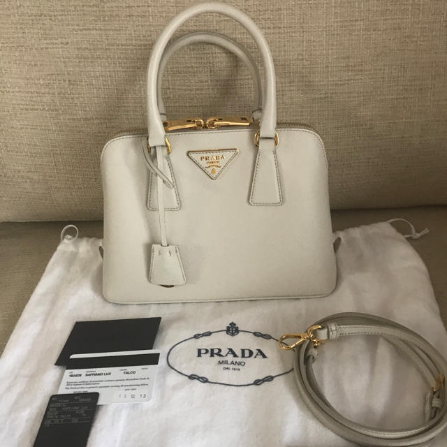 最も PRADA - 交渉中 ハンドバッグ -