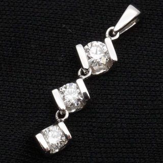 タサキ(TASAKI)の杏ママ様専用ページ★田崎真珠　Pt900ダイヤペンダントトップ　3石0.57ｃｔ(その他)