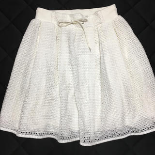 ボディドレッシングデラックス(BODY DRESSING Deluxe)の白スカート(ひざ丈スカート)