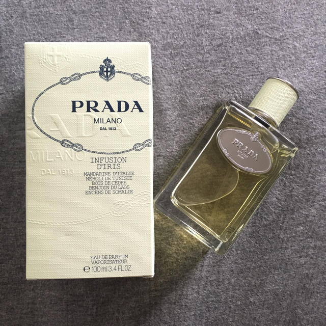 PRADA(プラダ)の新品未使用！PRADA 香水 INFUSION  D'IRIS コスメ/美容の香水(香水(女性用))の商品写真