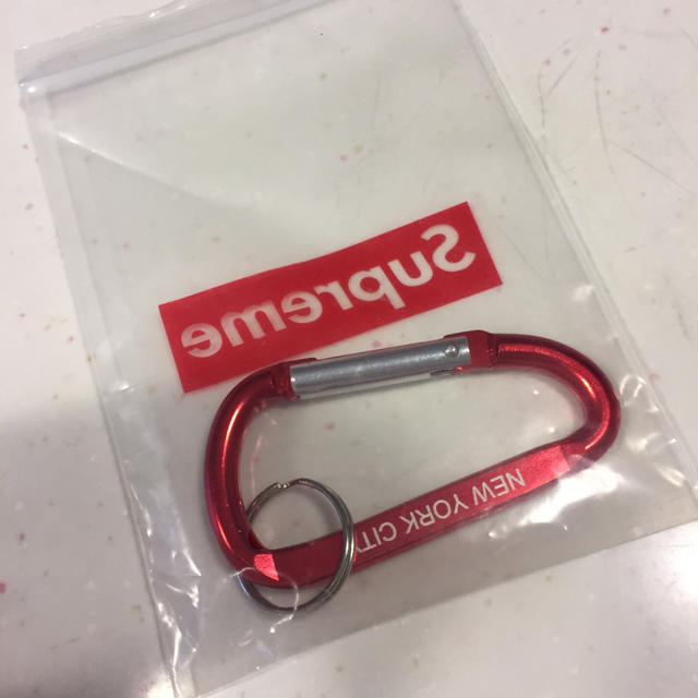Supreme - ⚠️早い者勝ち⚠️ Supreme カラビナ ストラップの Supreme - ⚠️早い者勝ち⚠️ Supreme カラビナ ストラップの