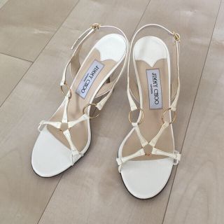 ジミーチュウ(JIMMY CHOO)のJIMMY CHOO/ジミーチュウ サンダル 白 37(サンダル)