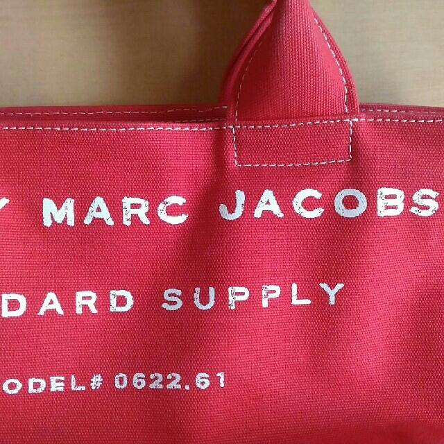 MARC BY MARC JACOBS　トートバック　赤