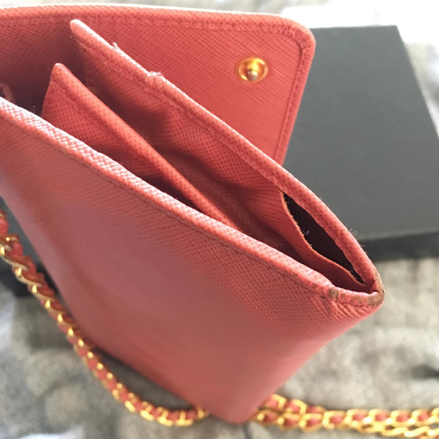 PRADA(プラダ)の PRADA VITELLO GRAIN チェーンウォレット  レディースのファッション小物(財布)の商品写真