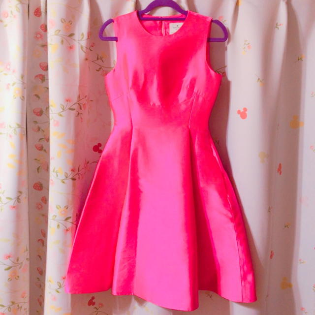 【新品タグ付き】ケイトスペード 4 リボンが可愛いビジュー付きピンクドレス - stf.mn