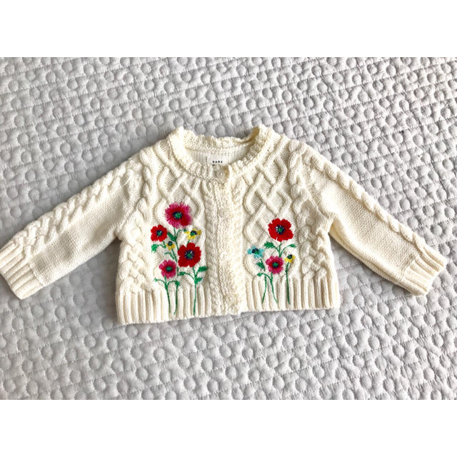 babyGAP(ベビーギャップ)のbabyGAP ニットカーディガン キッズ/ベビー/マタニティのベビー服(~85cm)(カーディガン/ボレロ)の商品写真