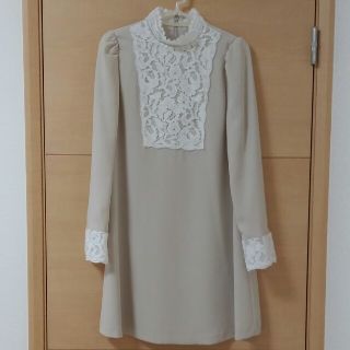 ジルスチュアート(JILLSTUART)の★美品★JILLSTUART　レース　ワンピース(ひざ丈ワンピース)