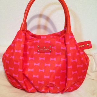 ケイトスペードニューヨーク(kate spade new york)のケイトスペード♡美品♡リボン柄バッグ(トートバッグ)