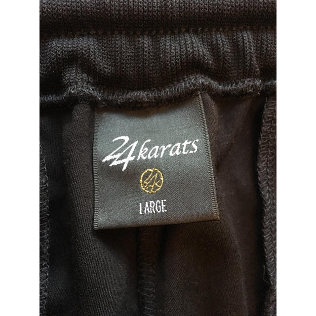24karats(トゥエンティーフォーカラッツ)の【値下げ】24karats 24カラッツ パンツ ジャージ ブラック メンズのパンツ(その他)の商品写真