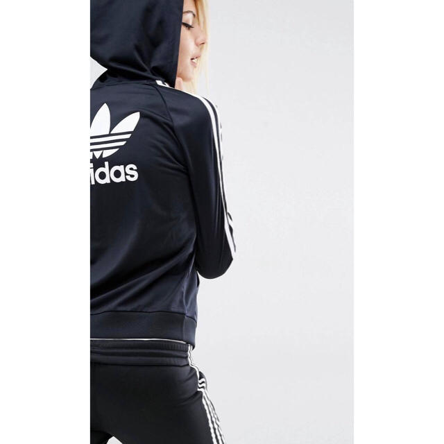 adidas(アディダス)の【 Mサイズ】 新品タグ付き adidas  フーディージャージ ロゴ ブラック レディースのトップス(パーカー)の商品写真