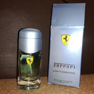 フェラーリ(Ferrari)のフェラーリ ライトエッセンス オードトワレ 30ml  (香水(男性用))