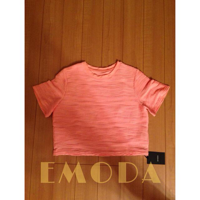 EMODA(エモダ)のEMODA ピンクトップス レディースのトップス(Tシャツ(半袖/袖なし))の商品写真