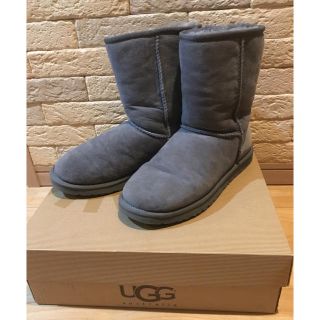 アグ(UGG)のUGG クラシックショート ムートンブーツ 25cm アグ グレー(ブーツ)