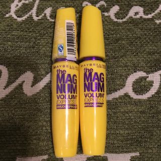 メイベリン(MAYBELLINE)の【メイベリン】1度使用と新品未使用ブラックマスカラ☆(マスカラ)