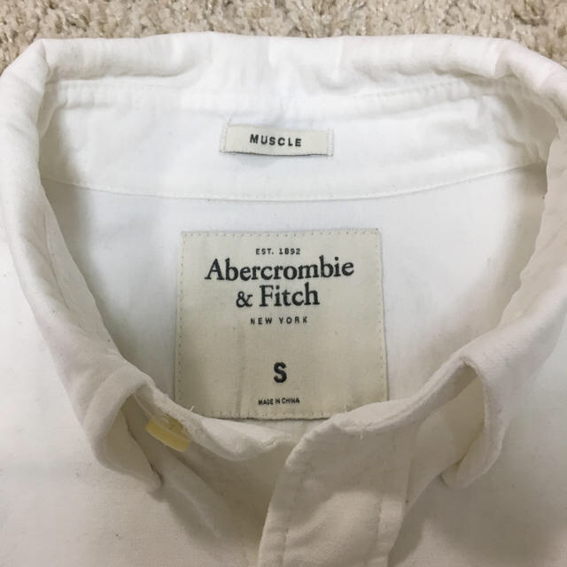 Abercrombie&Fitch(アバクロンビーアンドフィッチ)の【美品】Abecrombie&Fitch 無地シャツ メンズのトップス(シャツ)の商品写真