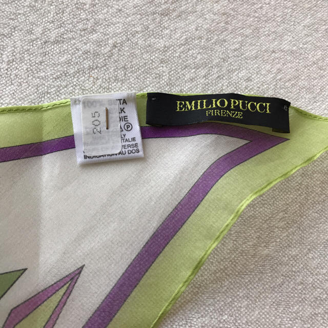 EMILIO PUCCI(エミリオプッチ)の新品未使用☆EMILIO PUCCI シルクロングスカーフ エミリオプッチ レディースのファッション小物(バンダナ/スカーフ)の商品写真