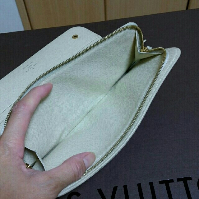 LOUIS VUITTON(ルイヴィトン)の美品　LOUIS VUITTON　ダミエアズール　長財布 レディースのファッション小物(財布)の商品写真