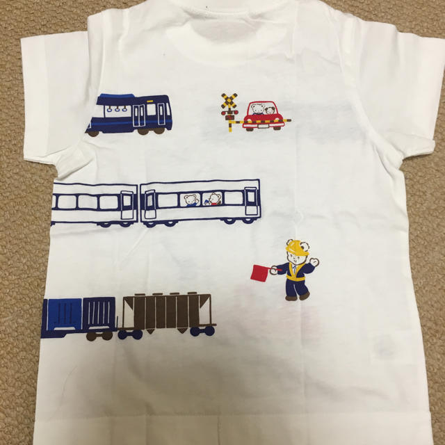 familiar - 新品未使用タグ付 ファミリア おはなしTシャツ 90センチの ...