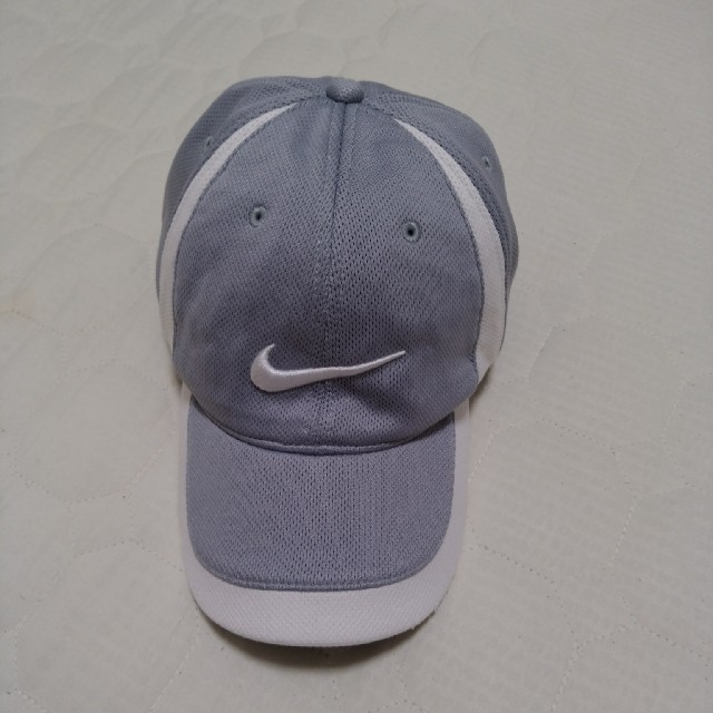 NIKE(ナイキ)のナイキゴルフ　キャップ（中古） メンズの帽子(キャップ)の商品写真