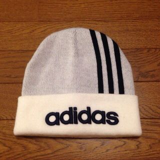 アディダス(adidas)のadidas ビーニー♥︎(ニット帽/ビーニー)