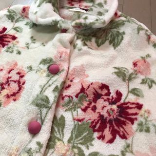 ローラアシュレイ(LAURA ASHLEY)の★新品★ローラアシュレイ★ケープ★ポンチョ★(ルームウェア)