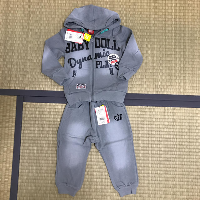 BABYDOLL(ベビードール)の新品 タグ付き ベビードール セットアップ 90 キッズ/ベビー/マタニティのキッズ服男の子用(90cm~)(その他)の商品写真