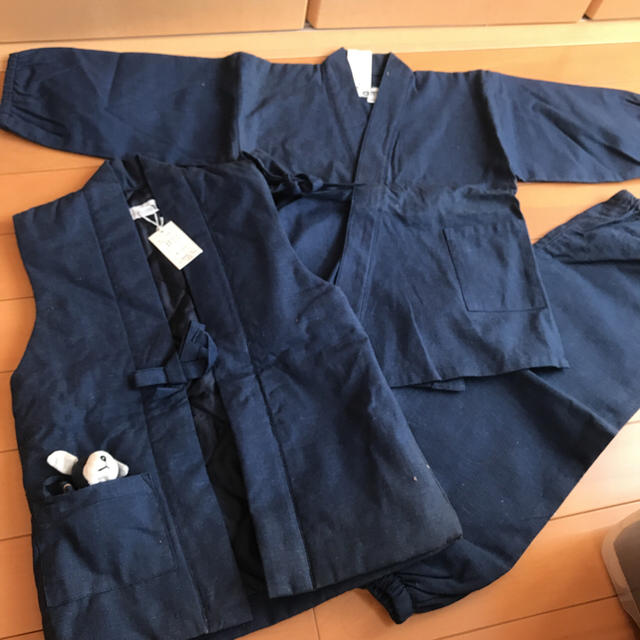 100センチ 新品訳あり 作務衣 お坊さんの作業服 キッズ/ベビー/マタニティのキッズ服男の子用(90cm~)(和服/着物)の商品写真