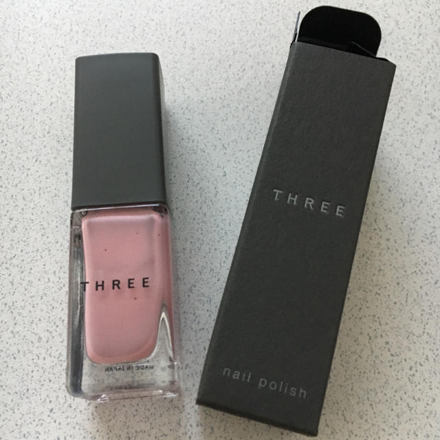 THREE(スリー)のTHREE ネイルポリッシュ 46番 コスメ/美容のネイル(マニキュア)の商品写真