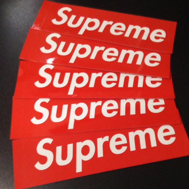 Supreme(シュプリーム)のSupreme ステッカー 赤 5枚セット 正規品 レディースのファッション小物(その他)の商品写真