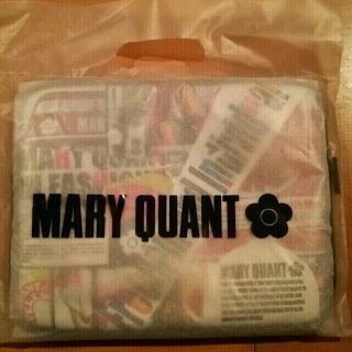 マリークワント(MARY QUANT)の【SACHI♡さま専用】MARY　QUANT✿ノベルティ☆*ﾟタブレットケース(モバイルケース/カバー)