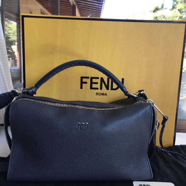 最旬ダウン FENDI - ひろしゅん☆【FENDI】LEI セレリア☆レイ バッグ