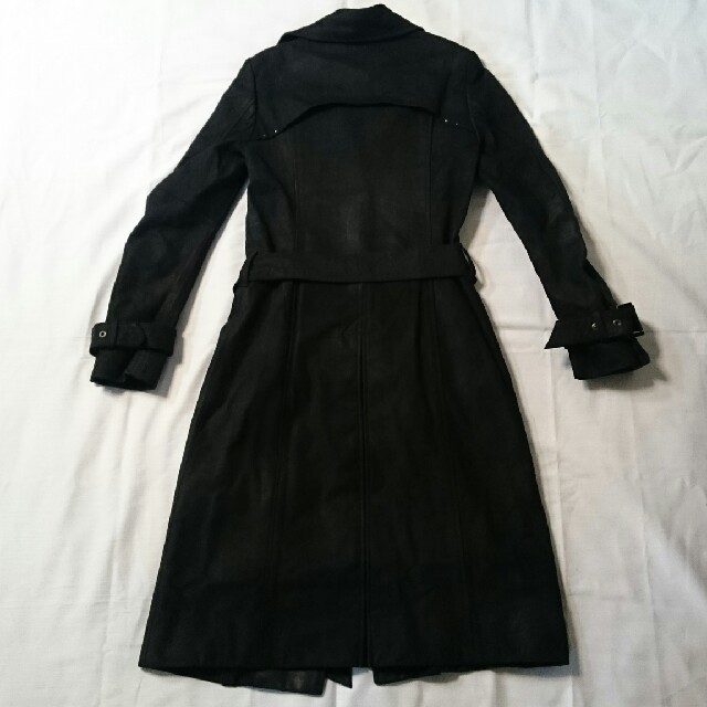 5351 POUR LES FEMMES(ゴーサンゴーイチプーラファム)の5351pour Les Femmes 牛革  日本製  コート  本革   レディースのジャケット/アウター(ロングコート)の商品写真