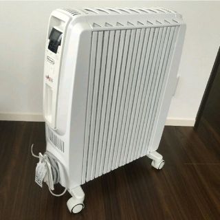 デロンギ(DeLonghi)の【美品】デロンギ オイルヒーター(オイルヒーター)