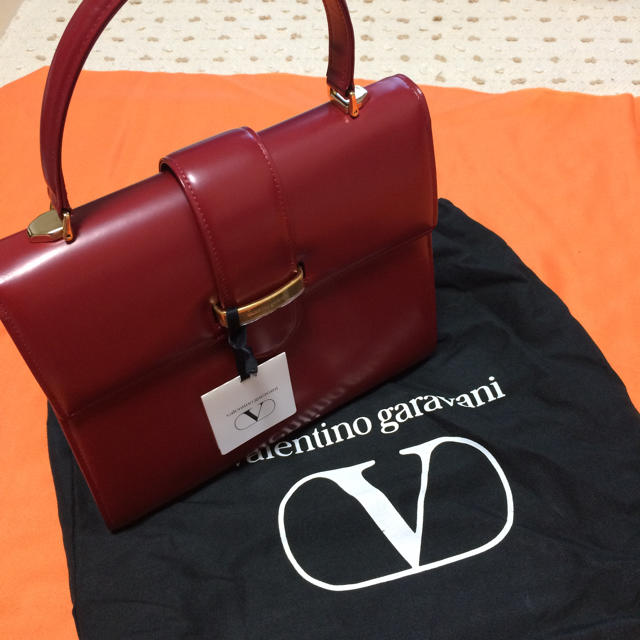 します valentino garavani - 値下げ♡新品未使用♡ヴァレンティノガラヴァーニの通販 by Yui's shop｜ヴァレンティノガラヴァーニならラクマ  ブランド