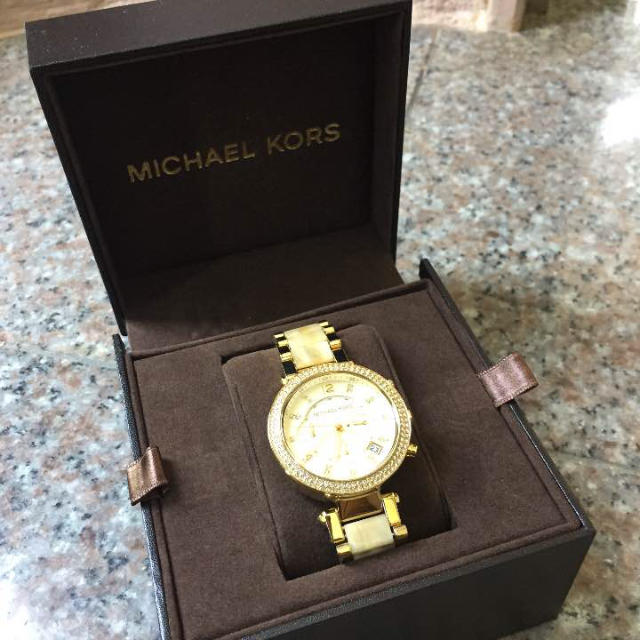 Michael Kors(マイケルコース)のマイケルコース べっ甲腕時計 レディースのファッション小物(腕時計)の商品写真